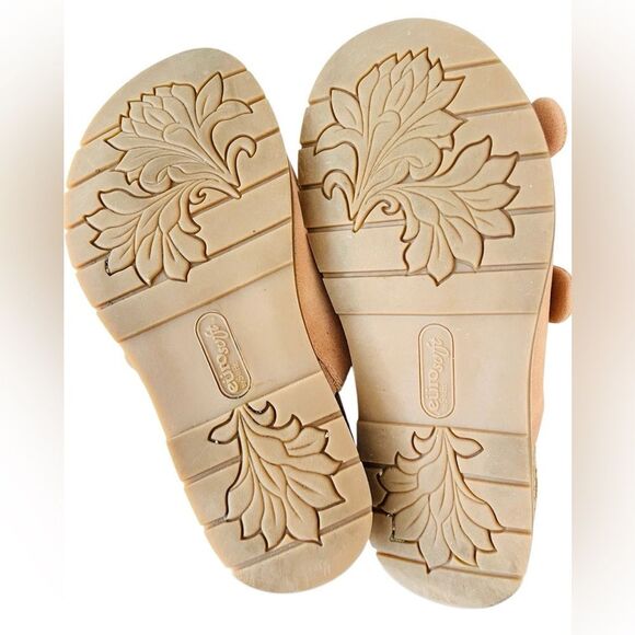 Eurosoft Golden Knot Sandal, size 7.5, tan. - Picture 10 of 10